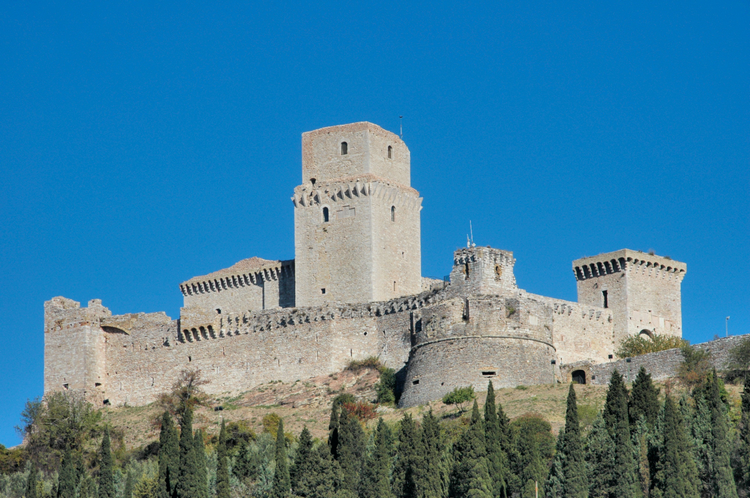 Riapre dopo due anni di restauri la Rocca Maggiore di Assisi